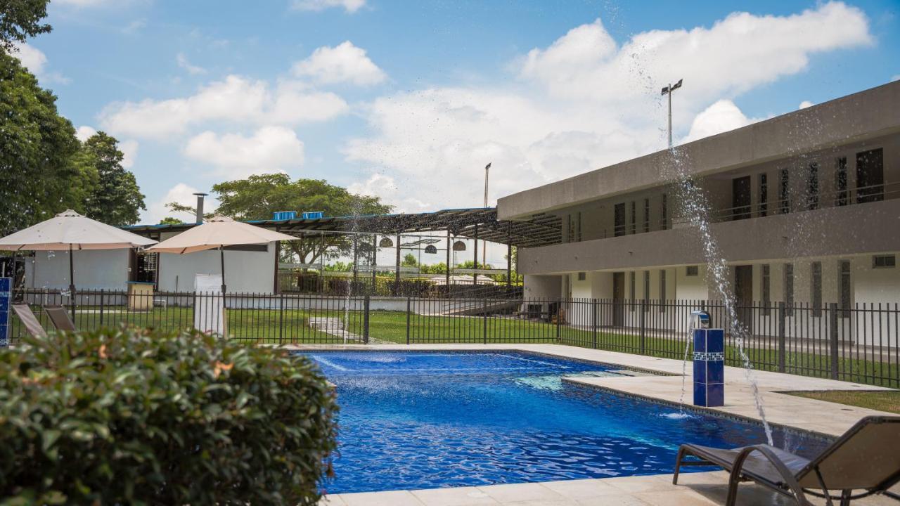 Hotel Palo Grande Cf Pereira Combia Exterior photo